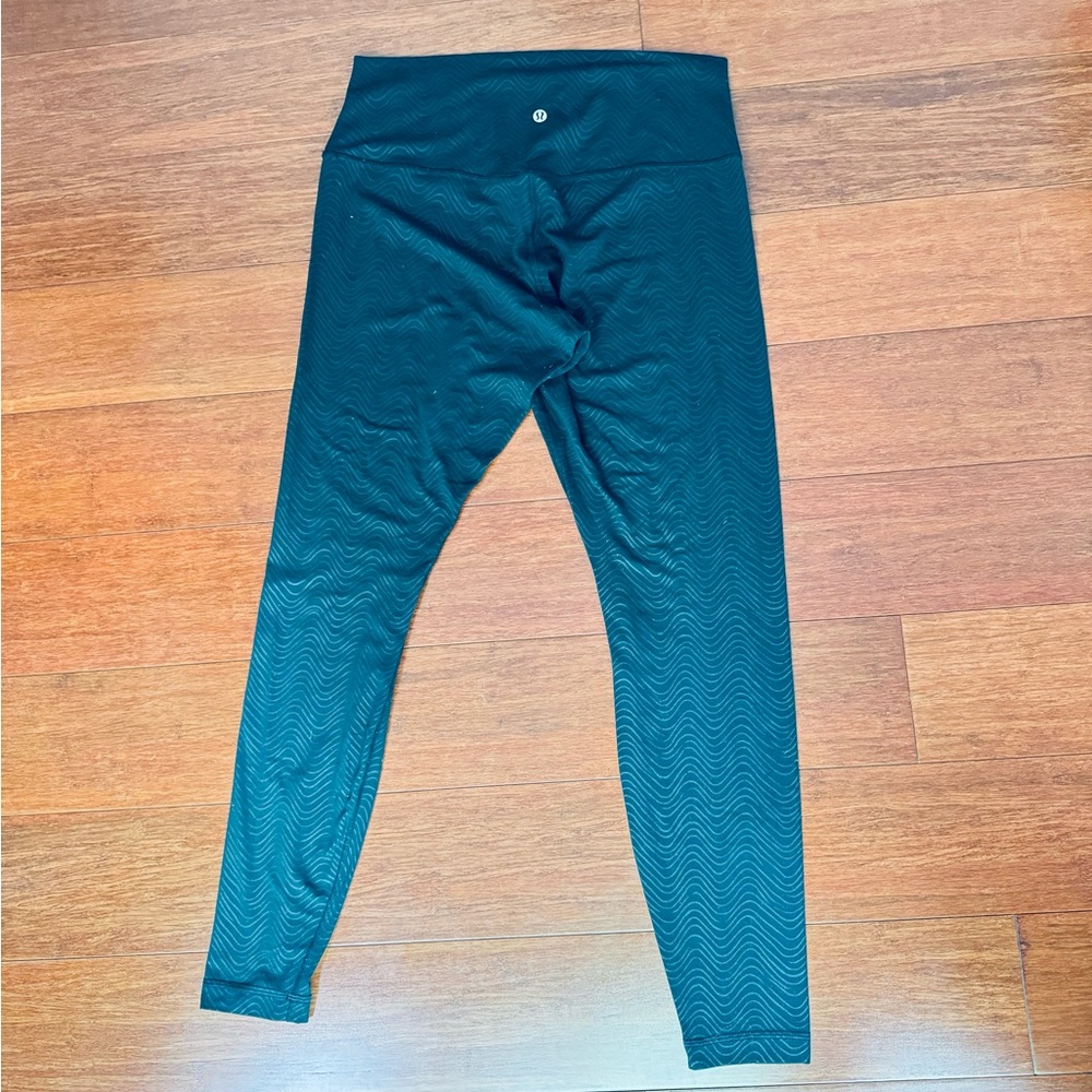 Lululemon workout leggings super soft ankle length wave patterns dark gray 12
